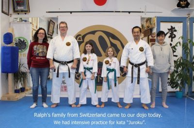 Dübendorf News, Karate, Krav Maga, Selbstverteidigung, Aroha, Fitness, Disziplin, Respekt, Lebensschule, Verteidigung, Kämpfen, Dübendorf Karate, Kinder Karate, Kindergarten Kinder, Jugendliche, Erwachsenen Karate, Lebensschule, Lifeskills, Kampfsport, Karate Training, Selbstverteidigung, Krav Maga, Zürich, Dübendorf, Fällanden, Uster, Wallisellen, Dietlikon, Selbstschutz, Karate, Kung Fu, Judo, Erwachsenen Selbstverteidigung, 8600, 8001, 8117, 8606, Volketswil, Kampfkunst, Kampfsport, 8304, 8605, Krav Maga 360, Bruce Lee, Chuck Norris, Mobbing, Stop Mobbing, Kindergeburtstag, Kampfkunst Party, Aroha, Fitness, QiGong, Qi-Gong, Taichi, Arnis, MMA, JuJitsu, Brasilien JuJitsu, Ferien Camps, Shitoryu, Shukokai, Shitokai, Gojuryu, Shotokan, Wadoryu, Kyusho, Kyusho Jitsu, Dillman, Paul Bowman, Pressure Points, Basel, Solothurn, Bern, Schweiz, Switzerland, Wild Goose Qigong, Dayan, Mixed Martial Arts, Probestunde, Trial Lesson